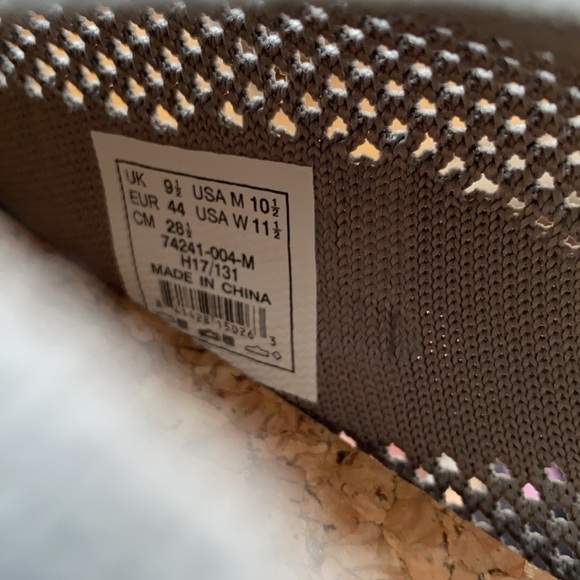 NEW! OTZ Shoes Gray Mesh Cork Insole Slip-ons Size 10.5 Men's - Picture 8 of 10